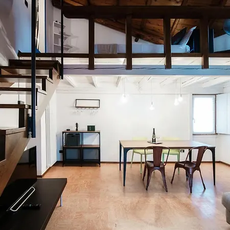 Apartamento Fontana - By Myhomeincomo Como